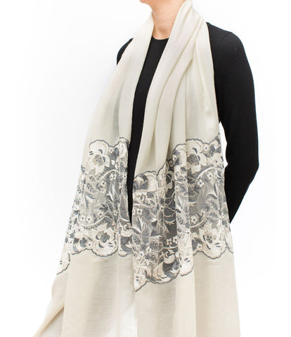 AARI LACE ACCENT